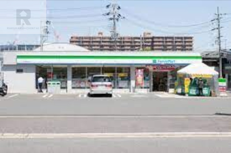 コンビニ　ファミリーマート枚方長尾谷町店（コンビニ）まで531m