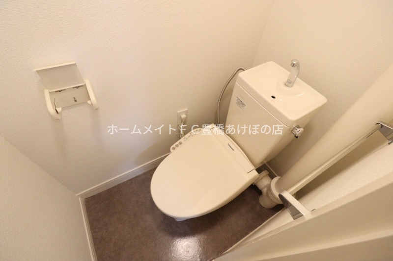 トイレ　別部屋写真