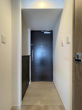 S-RESIDENCE亀島駅前ascentの玄関写真