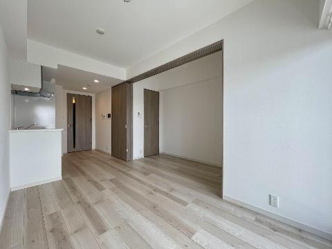 S-RESIDENCE亀島駅前ascentの居間写真