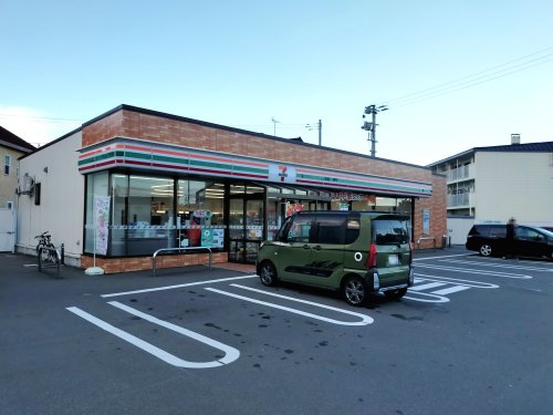 コンビニ　セブンイレブン 大野山下店（コンビニ）まで797m