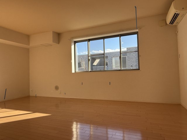居室・リビング　同建物別室参考写真