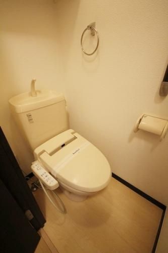 トイレ　同シリーズ