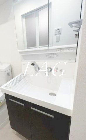 洗面設備　独立洗面台です。