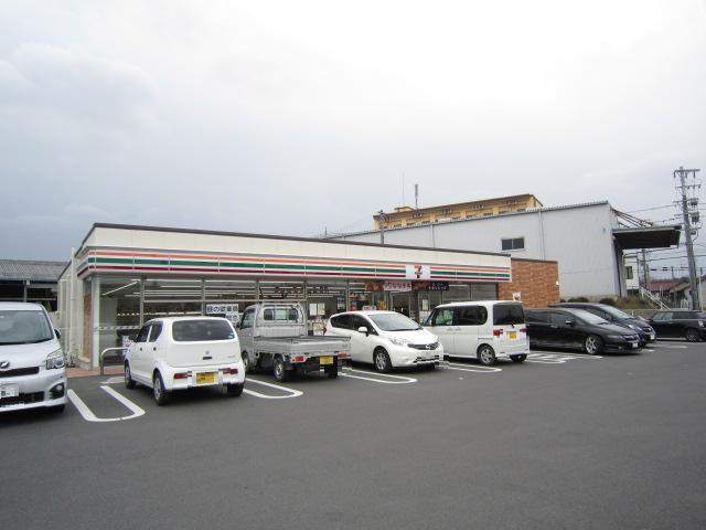 コンビニ　セブンイレブン伊賀四十九町北店（コンビニ）まで275m