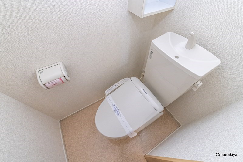 トイレ　トイレ　ウォシュレット付き