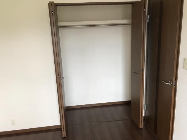 収納　クローゼット