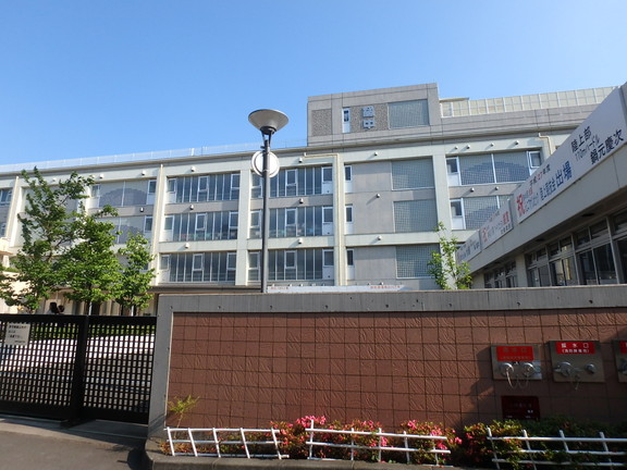 中学校　川崎市立橘中学校（中学校）まで907m