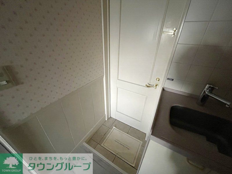 玄関　お部屋探しは株式会社　タウンハウジング　までお気軽にお問合…