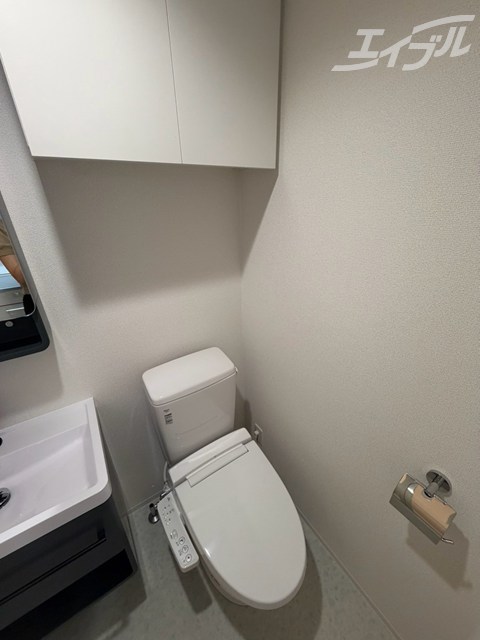 地下鉄御堂筋線 中津駅 徒歩12分 15階建 築1年のトイレ写真