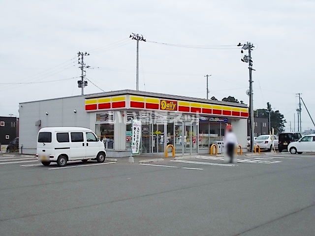 コンビニ　デイリーヤマザキ新青森駅前店（コンビニ）まで679m