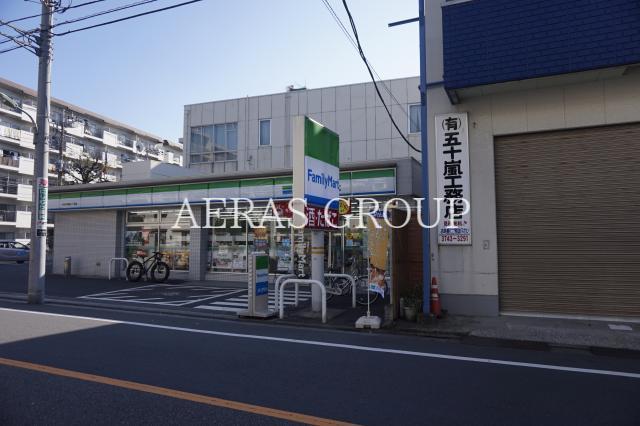 コンビニ　ファミリーマート大田大森南二丁目店（コンビニ）まで209m