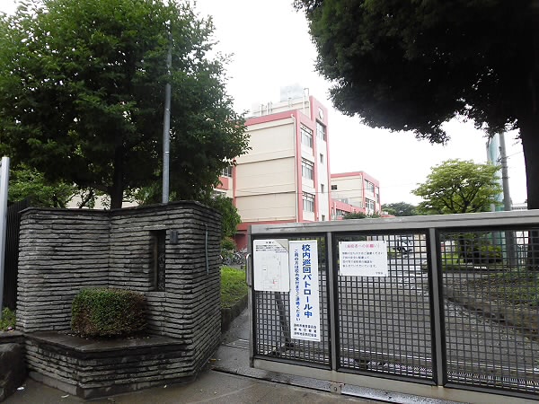 京王線 つつじケ丘駅 徒歩18分 3階建 築39年の周辺写真