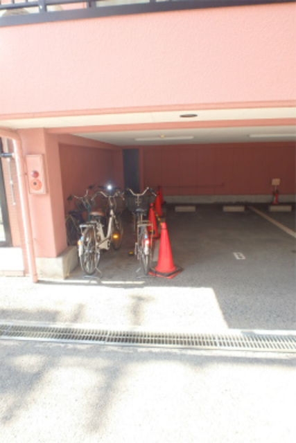 南海高野線 金剛駅 徒歩2分 4階建 築31年の外観写真