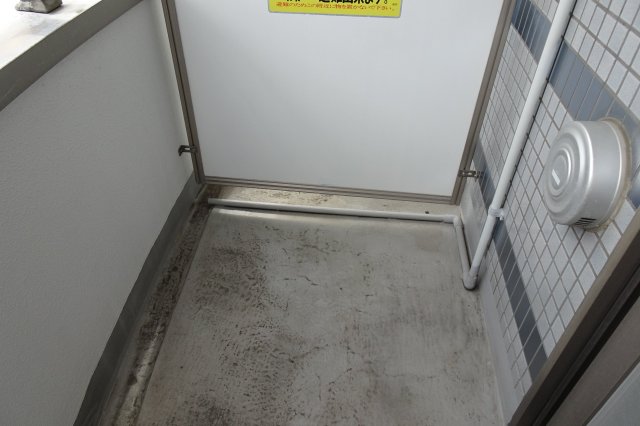 バルコニー　※別号室の参考写真です(現況優先・仕様違いの場合あり)