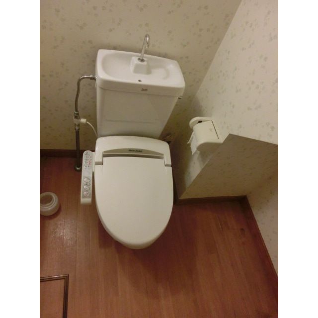 東急目黒線 大岡山駅 徒歩13分 2階建 築22年のトイレ写真