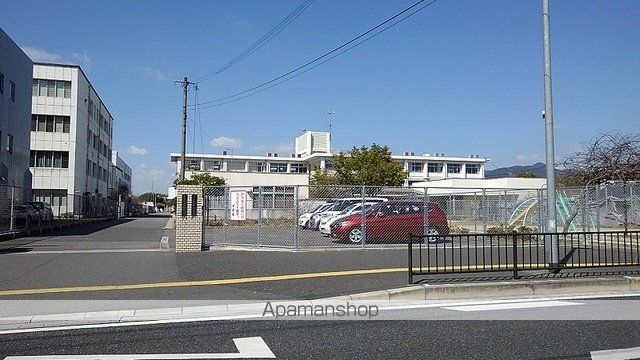 小学校　田川市立　伊田小学校（小学校）まで800m