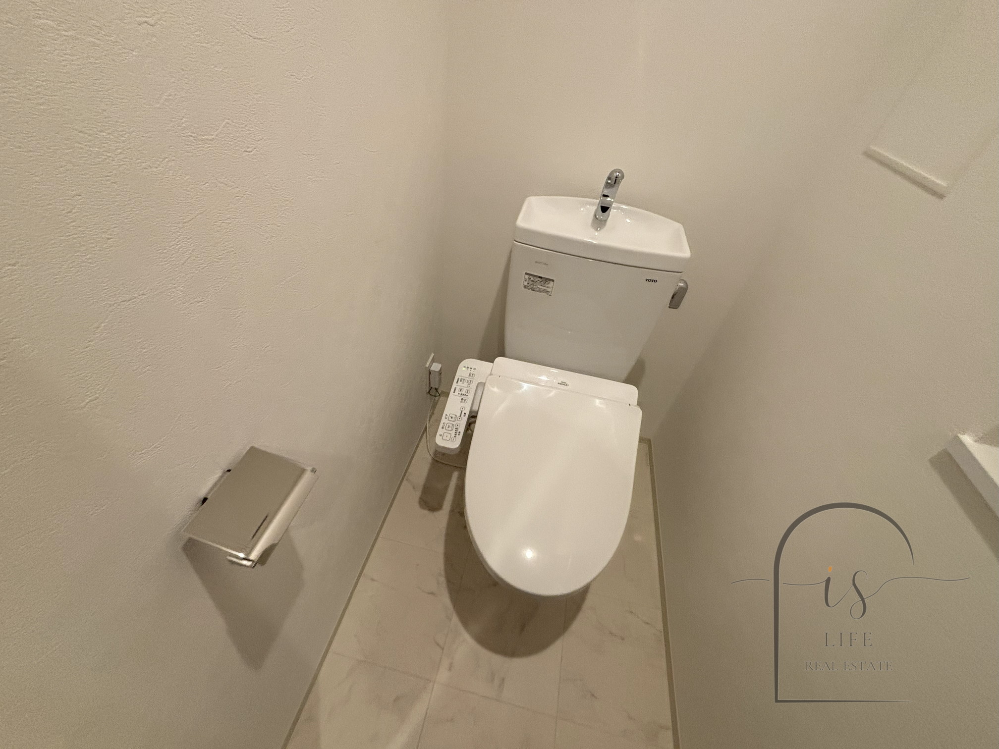 近鉄けいはんな線 荒本駅 徒歩5分 11階建 築2年のトイレ写真