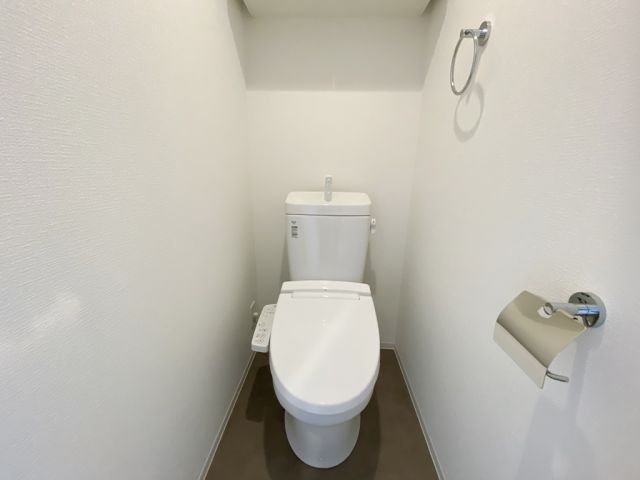 セレニテ江坂グランデのトイレ写真