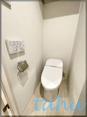 東武東上線 上板橋駅 徒歩8分 2階建 築7年のトイレ写真