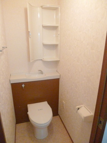クレセントハウスのトイレ写真
