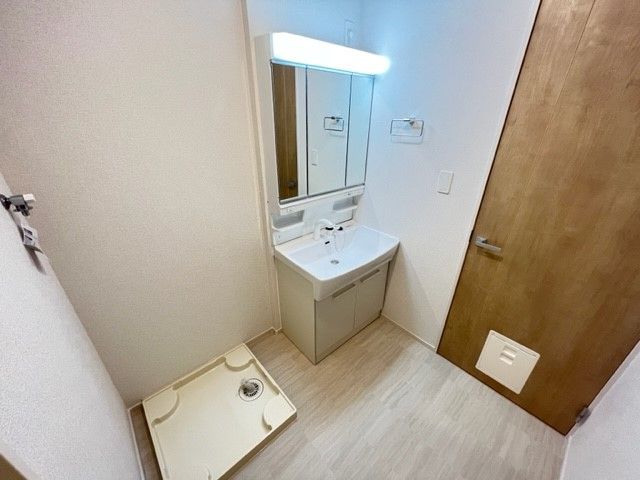 仙台市地下鉄南北線 長町南駅 バス乗車時間：25分 最寄りバス停で下車 徒歩6分 2階建 築4年の内装写真