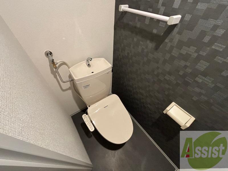 地下鉄南北線 麻生駅 徒歩7分 4階建 築3年のトイレ写真