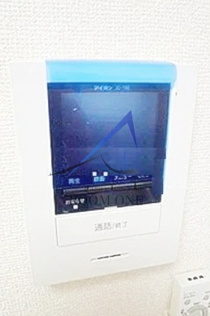 セキュリティ　モニター付きインターホンです。