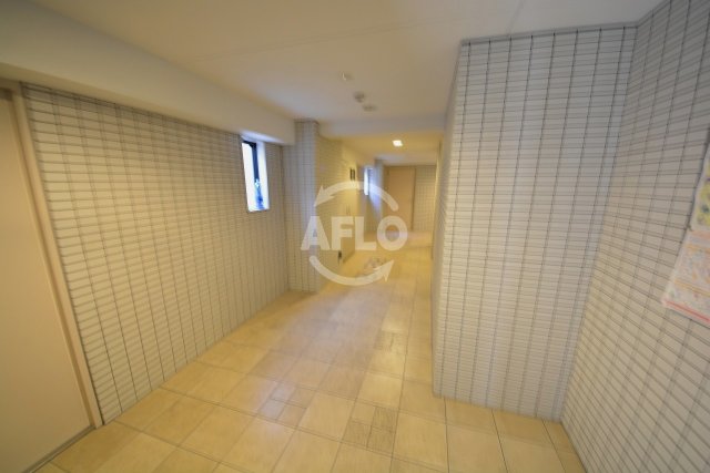ロビー　UresidenceUESHIO　ロビー