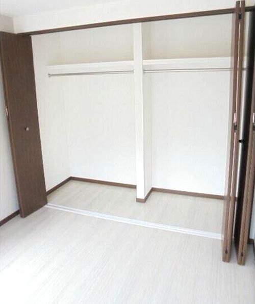 玄関　エアコン完備