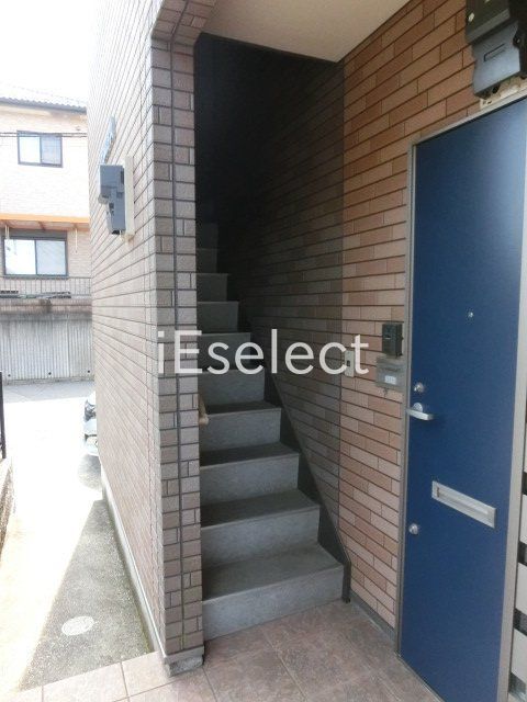 その他共有部分　こちらから2階部分へ