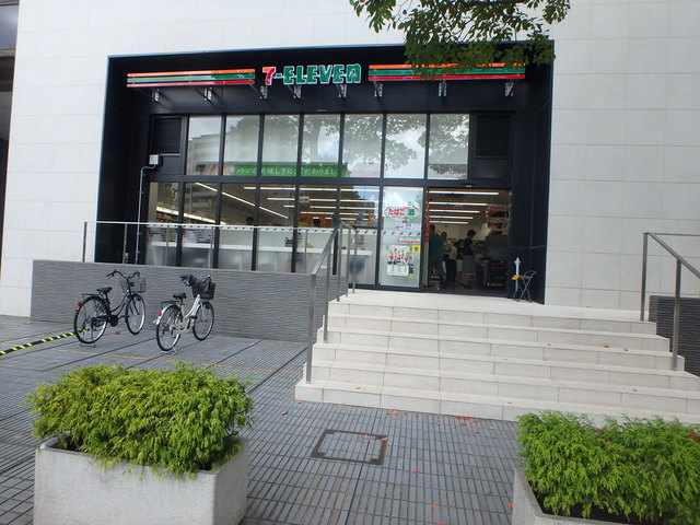 コンビニ　セブンイレブン都立墨東病院東店（コンビニ）まで143m