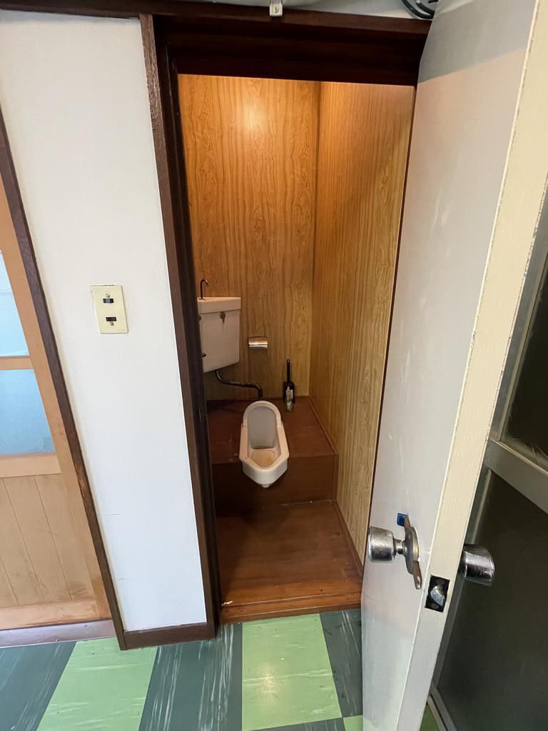 馬渕住居付店舗のトイレ写真