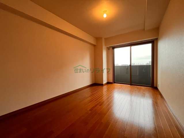 居室・リビング　※参考写真です。同じ間取りの別部屋になります。
