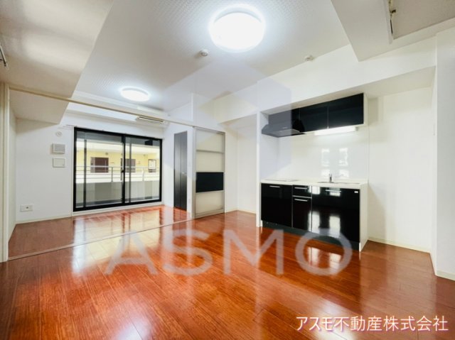 Grand Place谷町の居間写真