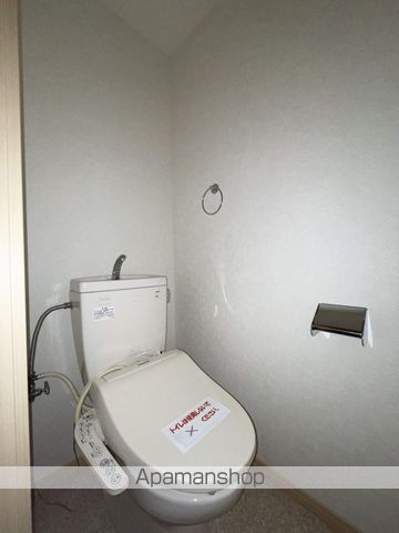 地下鉄南北線 自衛隊前駅 徒歩7分 2階建 築18年のトイレ写真