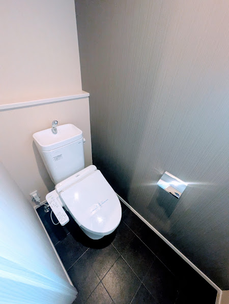 相鉄本線 星川駅 徒歩4分 3階建 築7年のトイレ写真