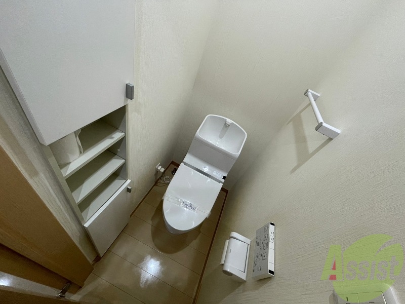 トイレ　ウォシュレット機能がついたトイレ。安心して使用できますね。