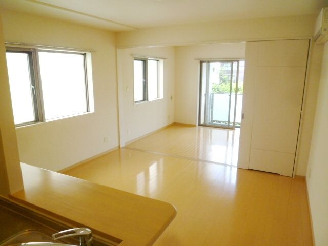 居室・リビング　別部屋参考写真