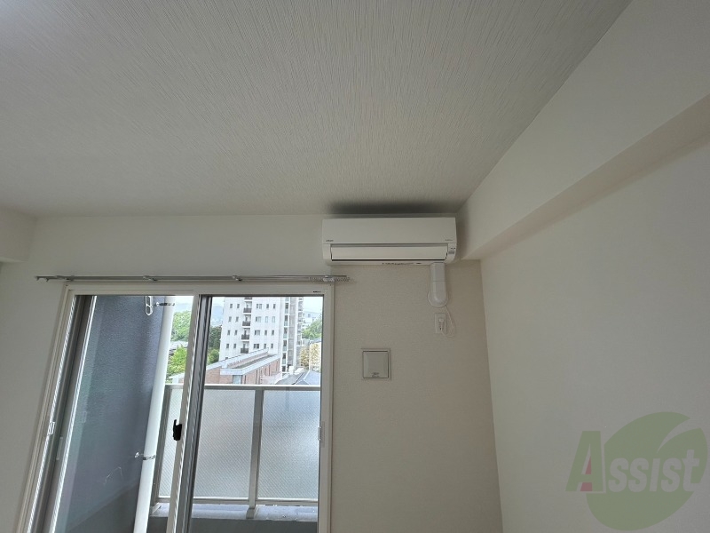 その他設備　エアコン１つで夏場も冬場も快適に過ごせますね。