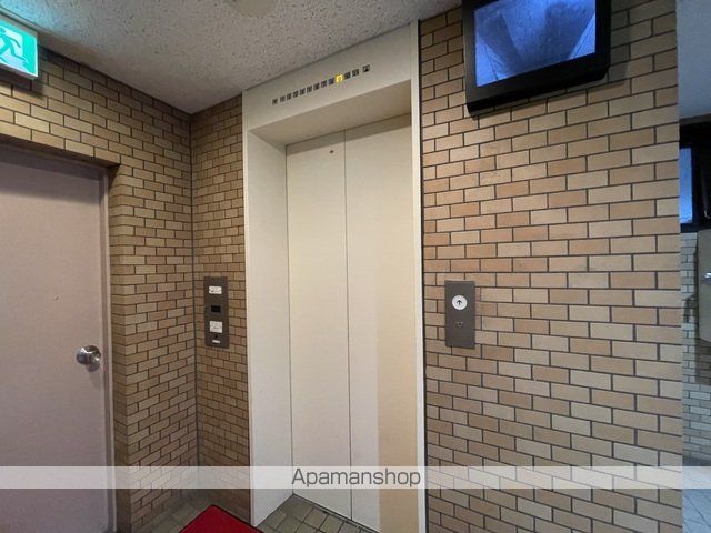 ライオンズマンション御徒町第三の外観写真