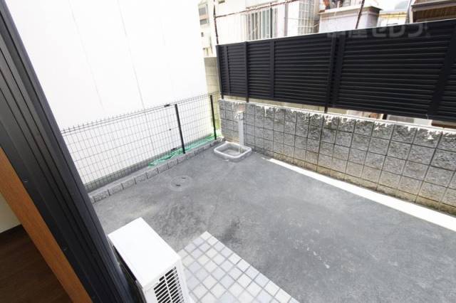 バルコニー　※１０１号室の写真です。