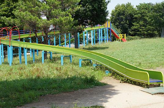 公園　春岡中央公園（公園）まで496m