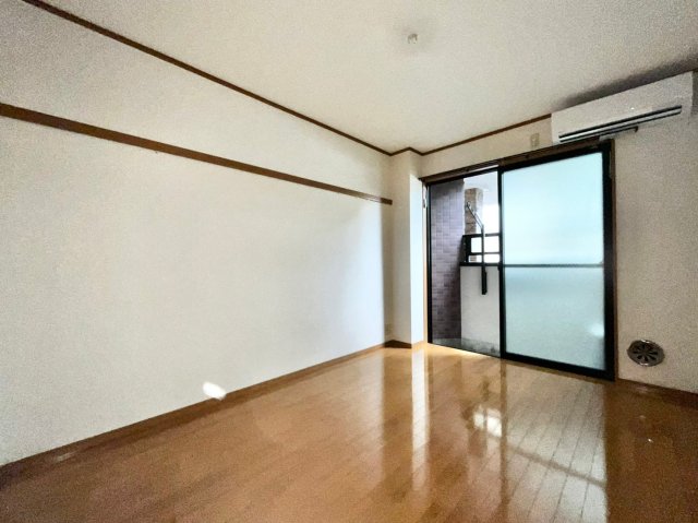 居室・リビング　※同号室別部屋参考写真です。