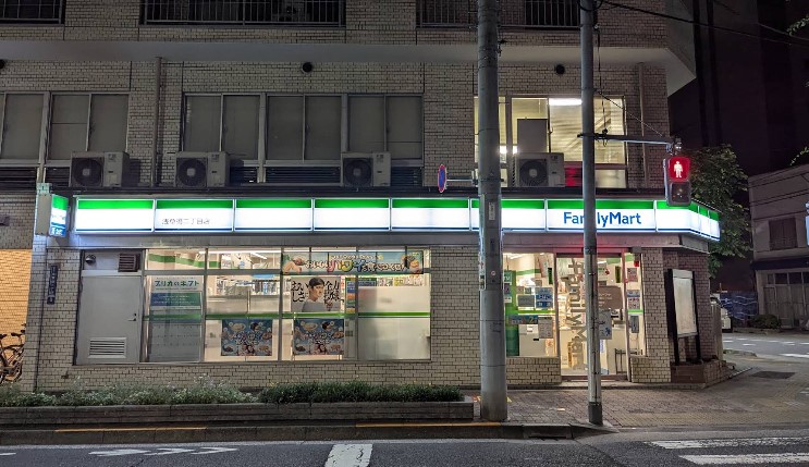 コンビニ　ファミリーマート浅草橋二丁目店（コンビニ）まで89m