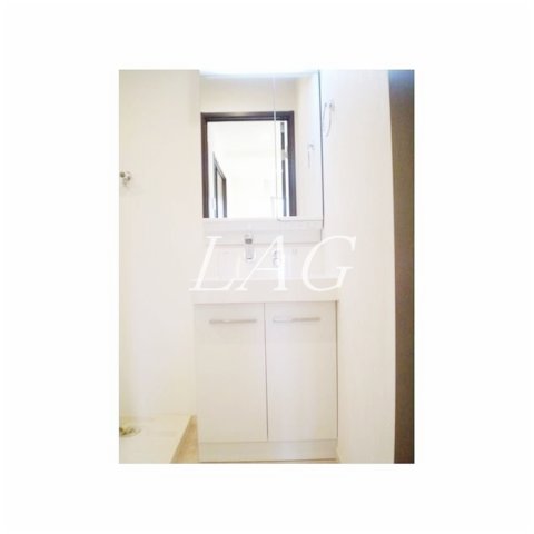 洗面設備　独立洗面台です。