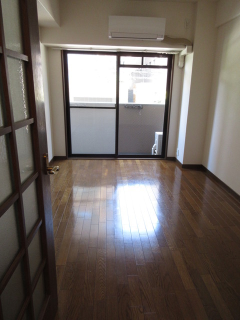 その他部屋・スペース　南向きで日当たりも良い室内です