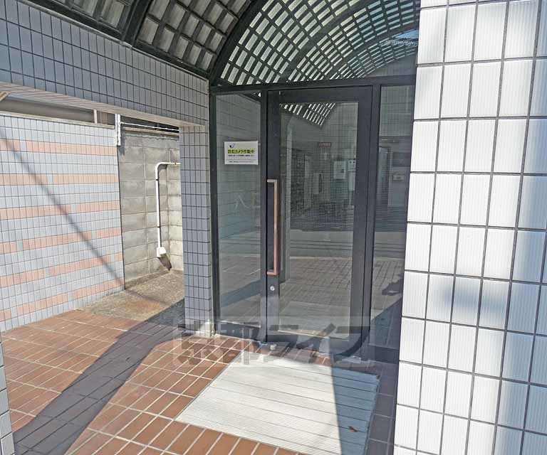 京阪鴨東線 出町柳駅 徒歩12分 4階建 築38年の外観写真