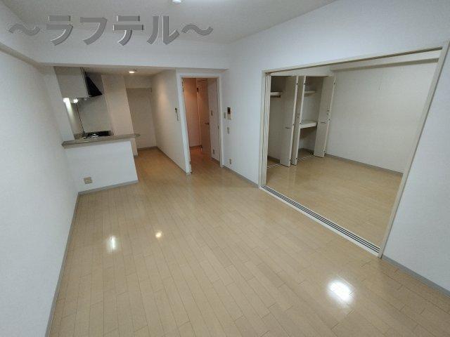 ラフィネ所沢の居間写真