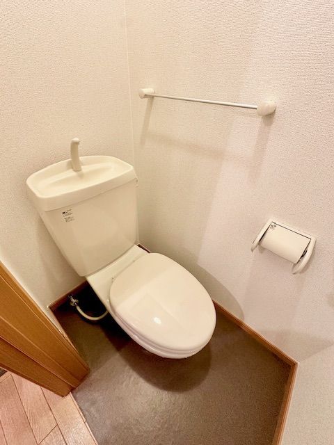エクセルシスのトイレ写真
